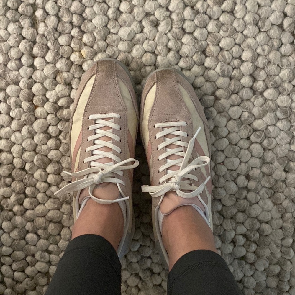 Women’s tretorn sneakers size 8.5!